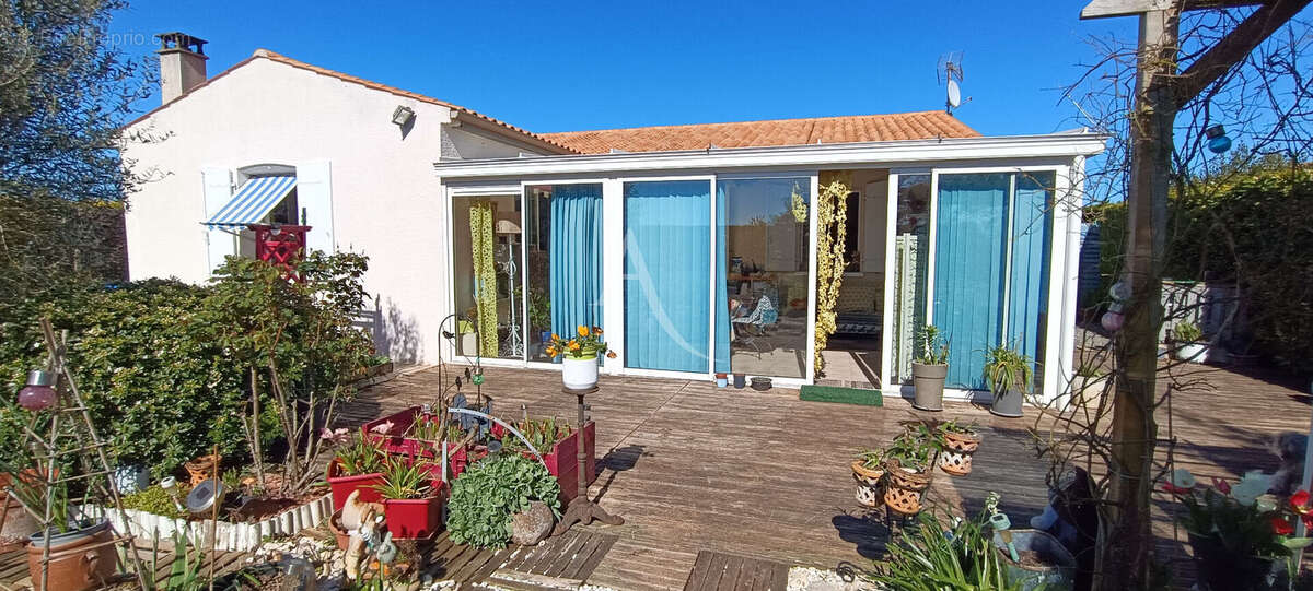 Maison à SAINT-NAZAIRE-SUR-CHARENTE