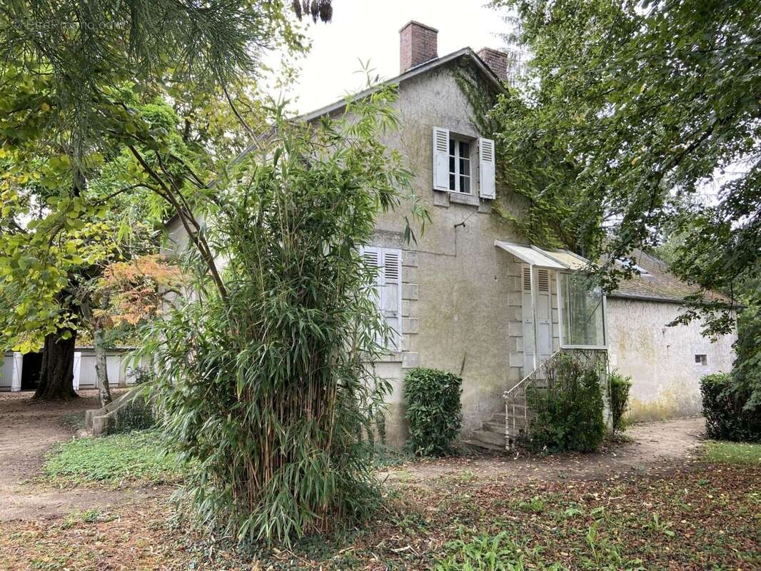 Maison à LA CHAPELLE-MONTLINARD