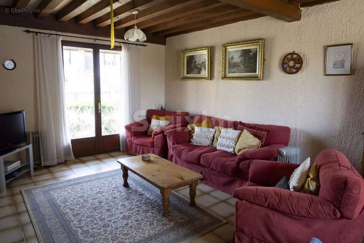 Maison à FRONTENARD