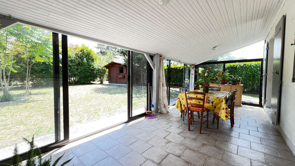 Maison à SEMUSSAC