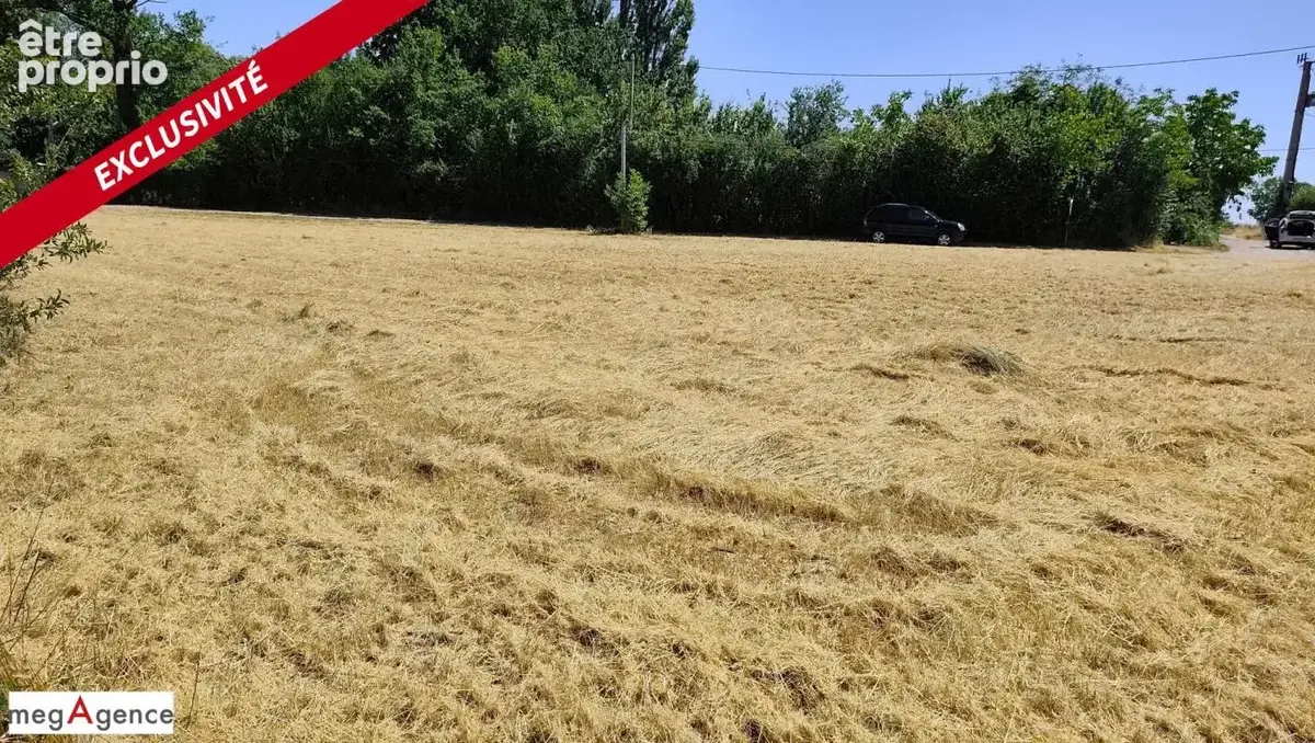 Terrain plat à batir de1732 m² - photo 2
