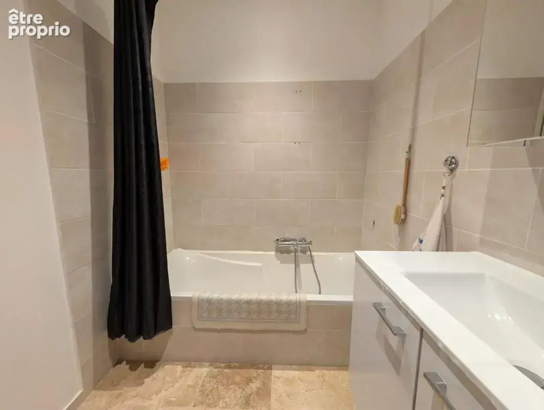 Ensemble immobilier de 396 m2 sur 3323 m2 de terrain - photo 11