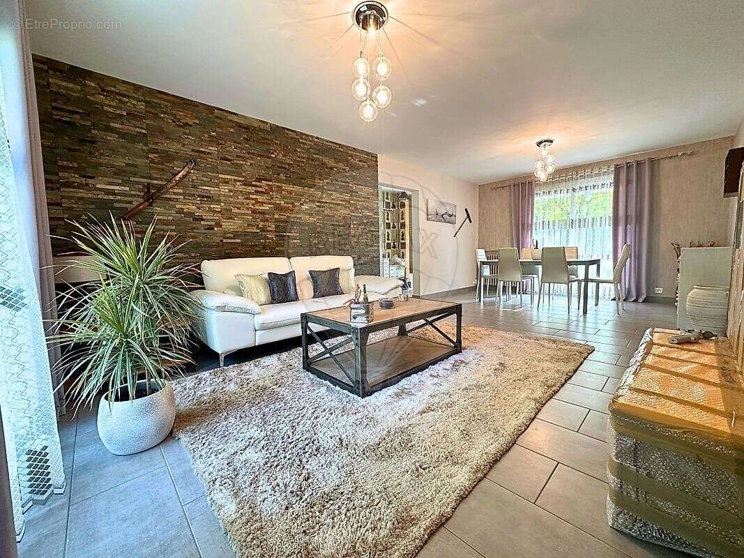 Maison à CREPY-EN-VALOIS