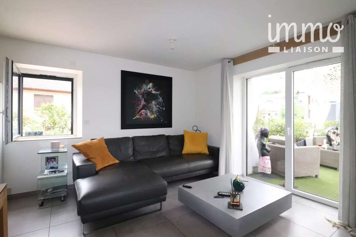 Appartement à SAINT-JEOIRE-PRIEURE