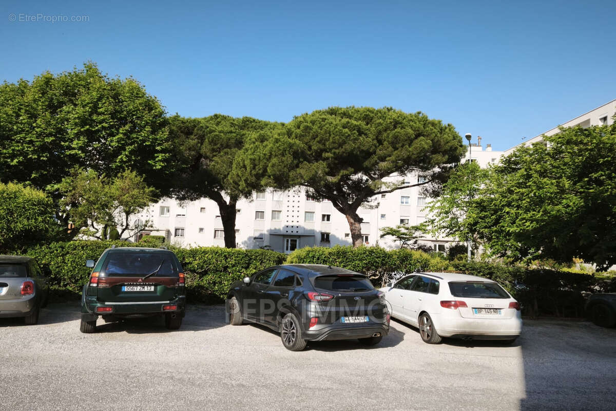 Parking à MARTIGUES