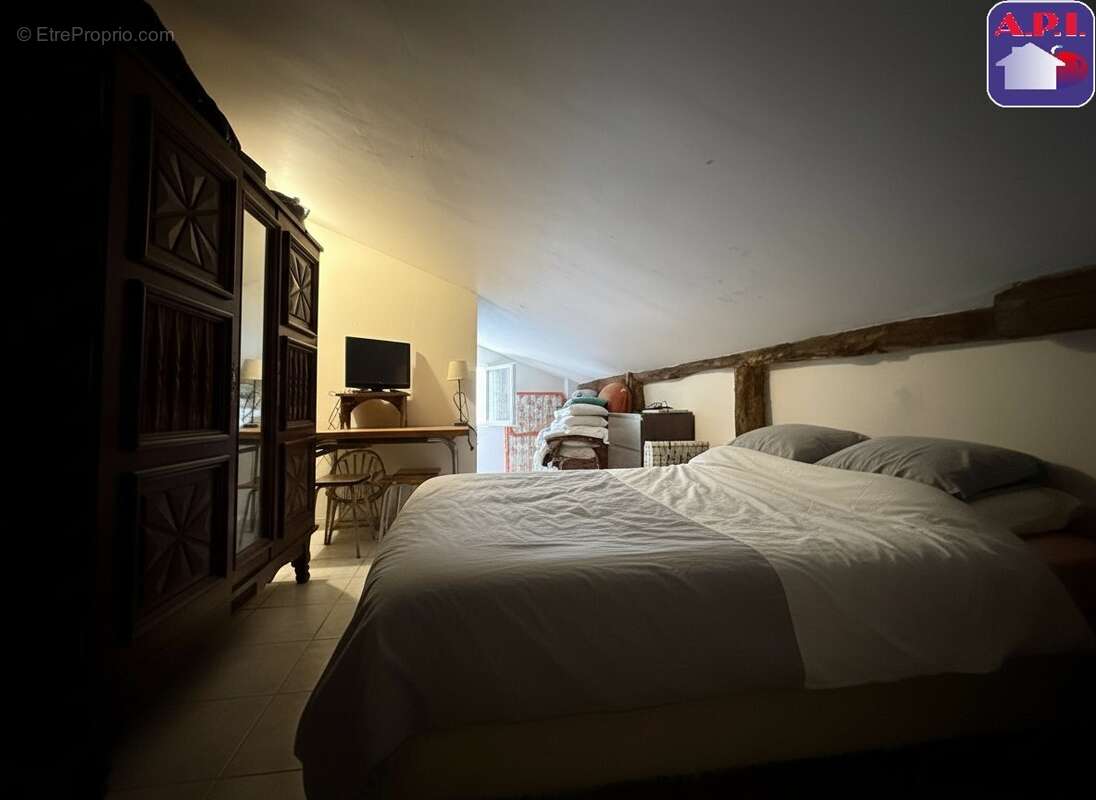 Maison à PRAT-BONREPAUX