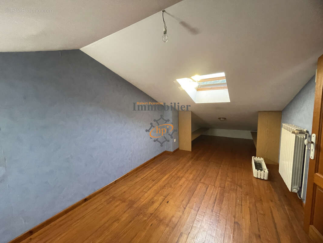Appartement à SAINT-AFFRIQUE