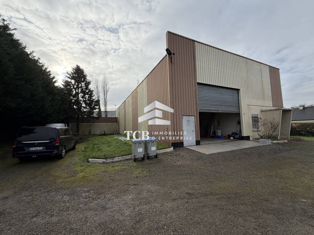 Commerce à SAINTE-LUCE-SUR-LOIRE