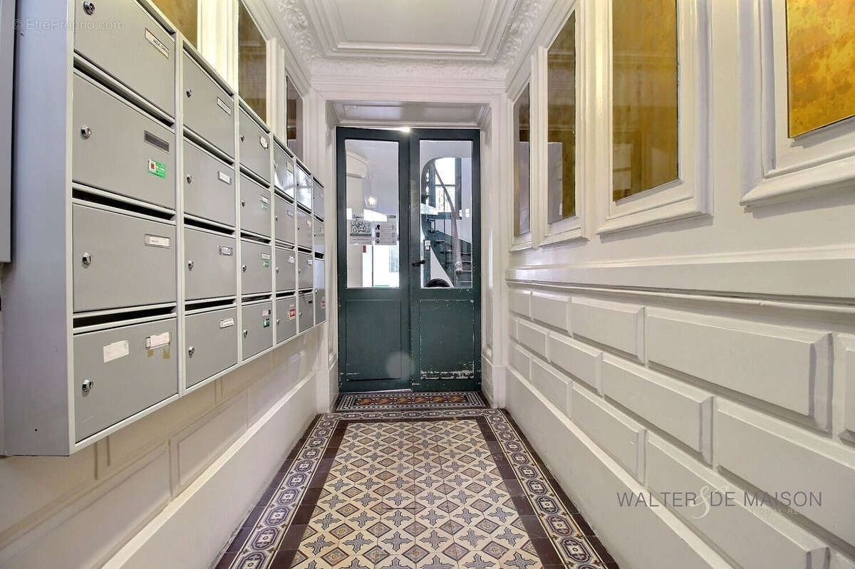 Appartement à LEVALLOIS-PERRET