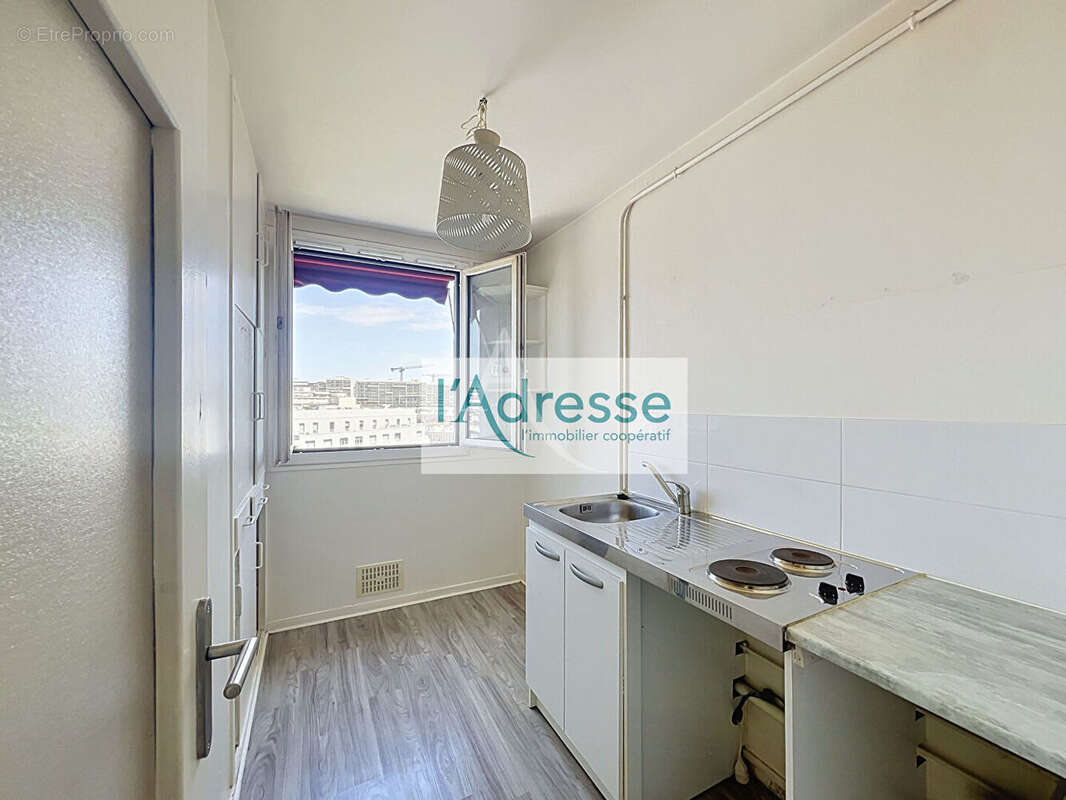Appartement à PARIS-12E