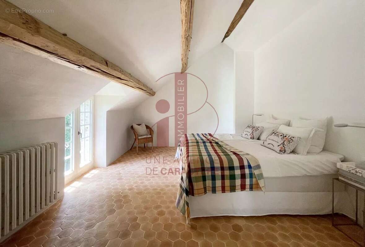 Maison à FONTAINEBLEAU