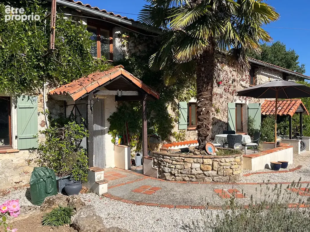 Maison Alloue 8 pièce(s) 278 m2 - photo 2