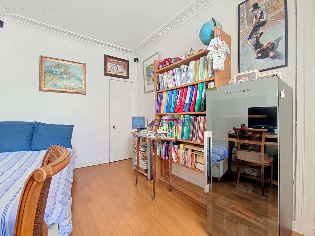 Appartement à PARIS-2E
