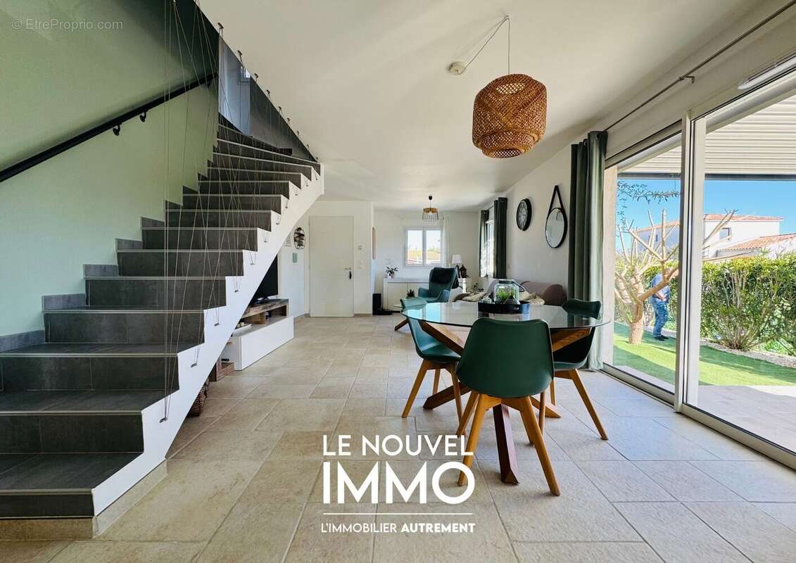 Maison à PELISSANNE