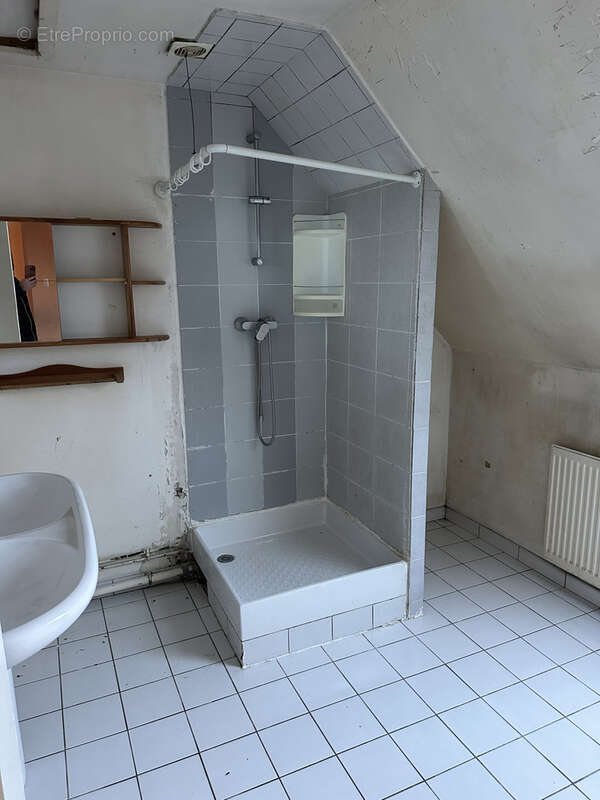 Maison à VAUX-LE-PENIL