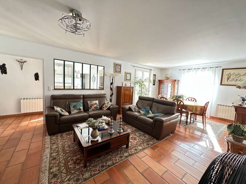 Appartement à GREOUX-LES-BAINS