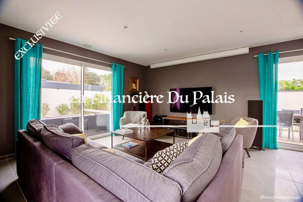 Maison à MESCHERS-SUR-GIRONDE