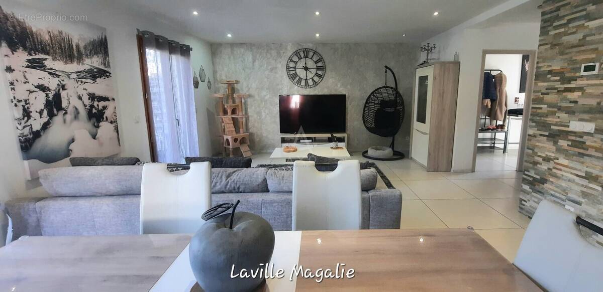 Maison à ALBERTVILLE