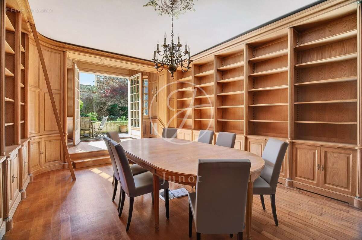 Maison à VERSAILLES