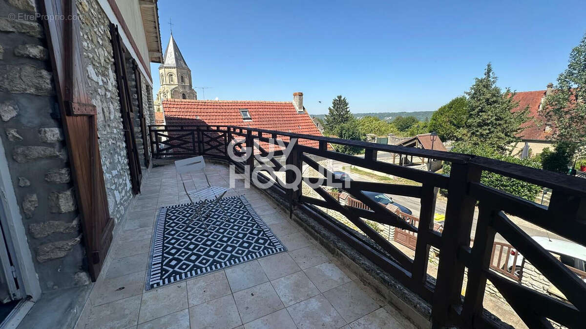 Maison à SAINT-MARTIN-LA-GARENNE