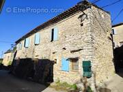 Maison à LARNAS