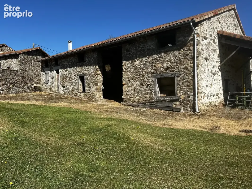 Superbe domaine comprenant 4 maisons dont une à finir et des dépendances sur 40 hectares de terres le long de la rivière - photo 17