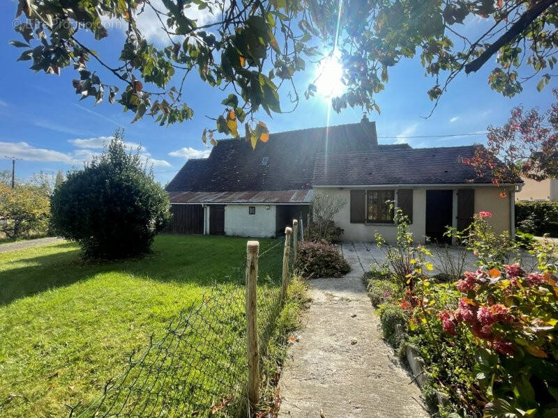 Maison à AUTHON-DU-PERCHE