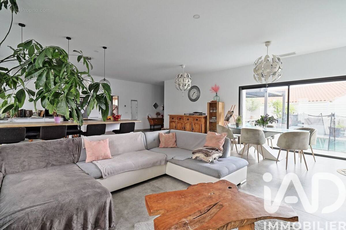 Photo 1 - Maison à LATOUR-BAS-ELNE