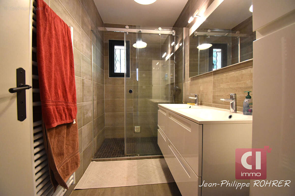 Maison à SAINTE-ANASTASIE-SUR-ISSOLE