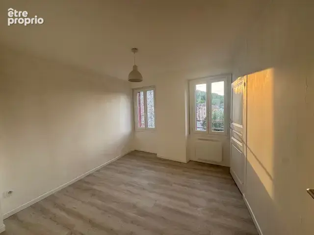 Immeuble/local commercial/appartement viriville - photo 7