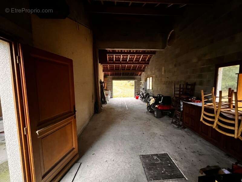 Maison à AMBAZAC