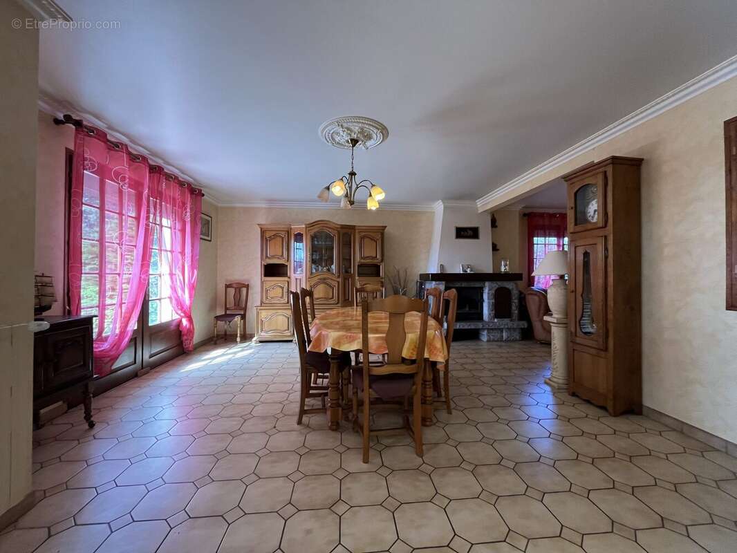 Maison à CARO