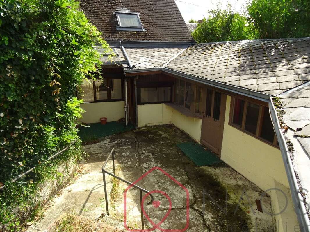 Maison à AUBIGNY-SUR-NERE