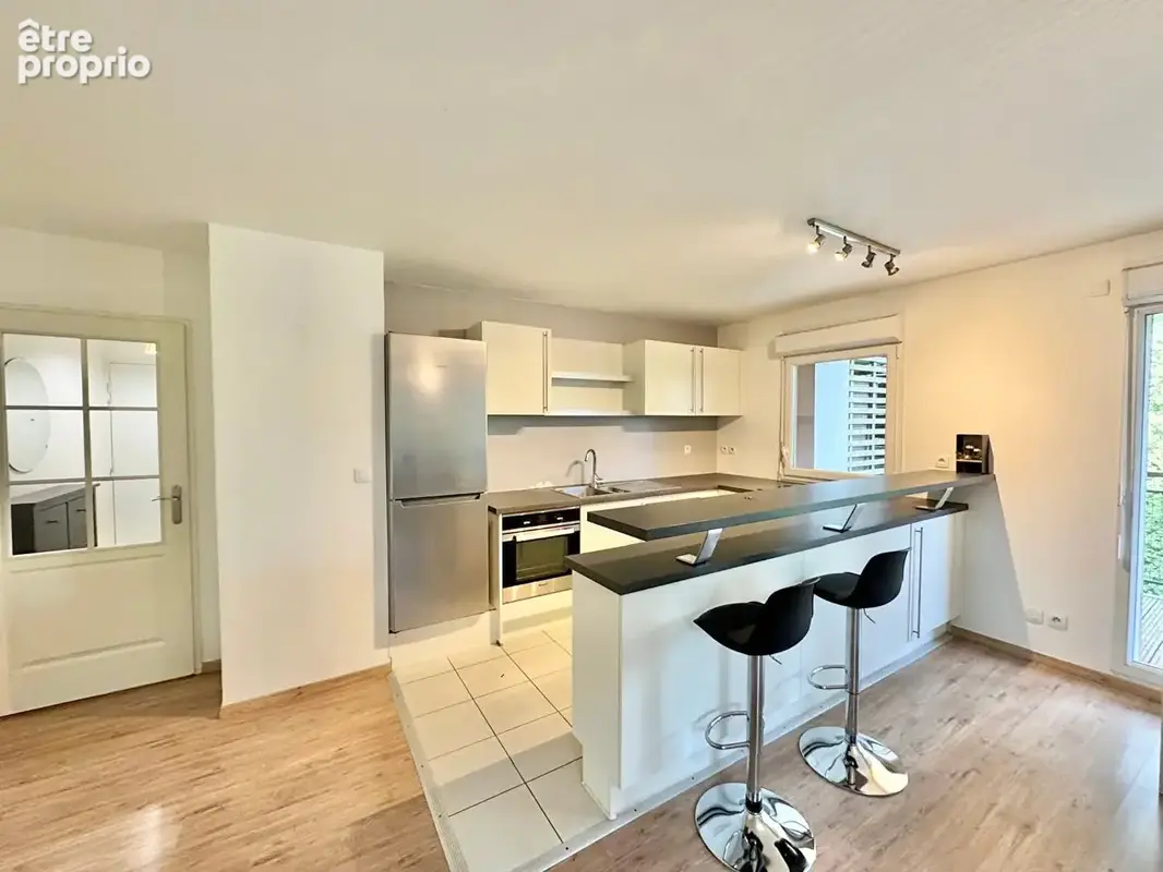 Appartement T3 sans vis-à-vis dans résidence arborée avec balcon et 2 parkings - photo 4