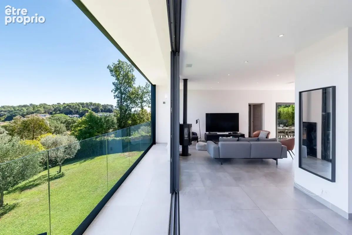 Maison 6 pièces 190 m² à vendre à Valbonne (06560) - photo 2