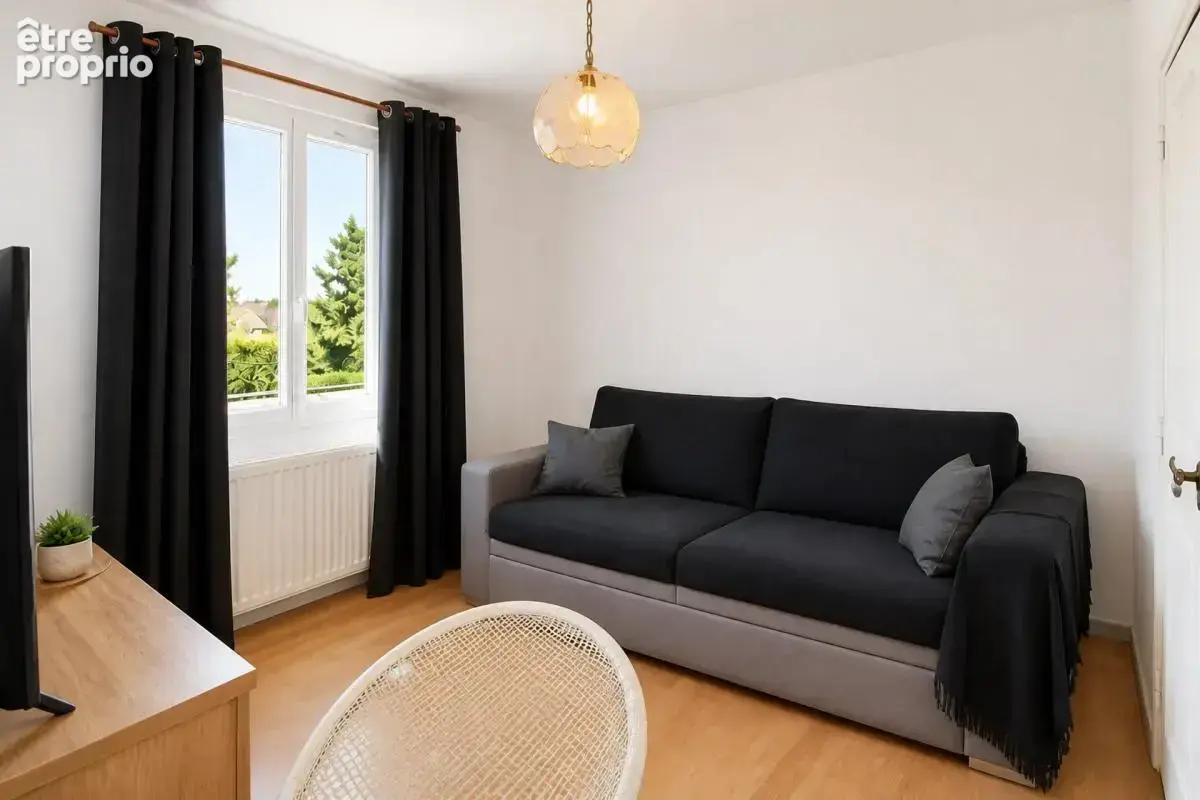 Appartement 4 pièces de 70 m² à Villers-Cotterêts - photo 2