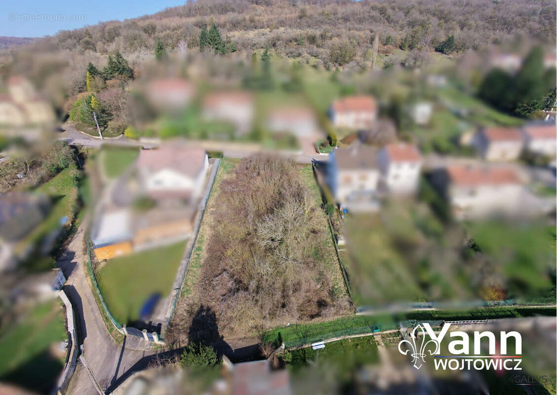Terrain 1406 m² à Fameck  - photo 2