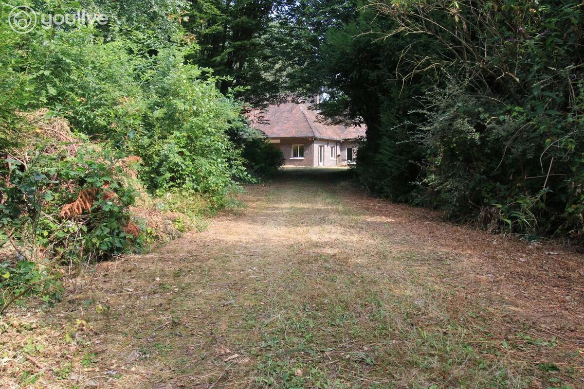 Propriété d'architecte de 316 m² sur un terrain de 14000 m² - photo 26