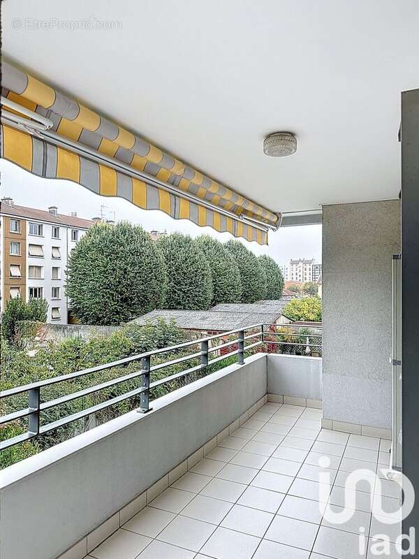 Photo 7 - Appartement à VILLEURBANNE