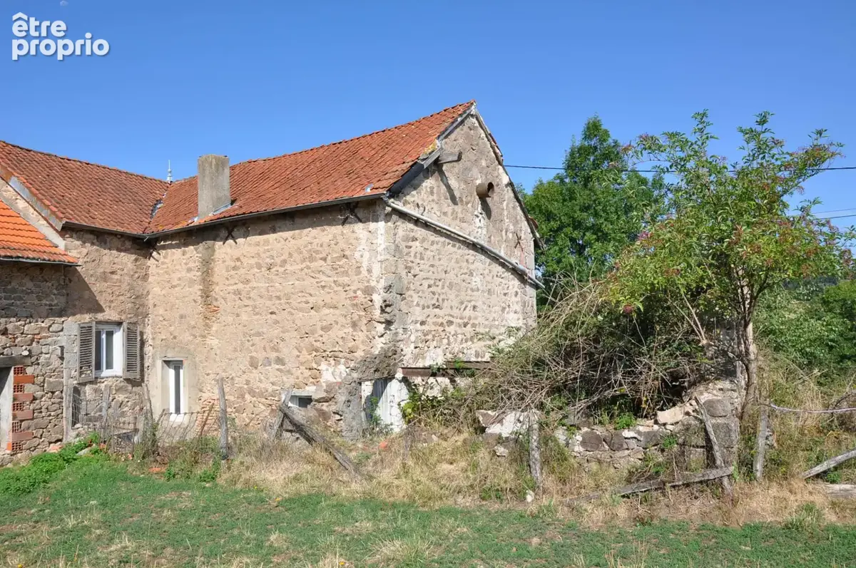 Maison en pierre de granite à fort potentiel aménageable, avec un petit terrain, et une vue exceptionnelle... - photo 16