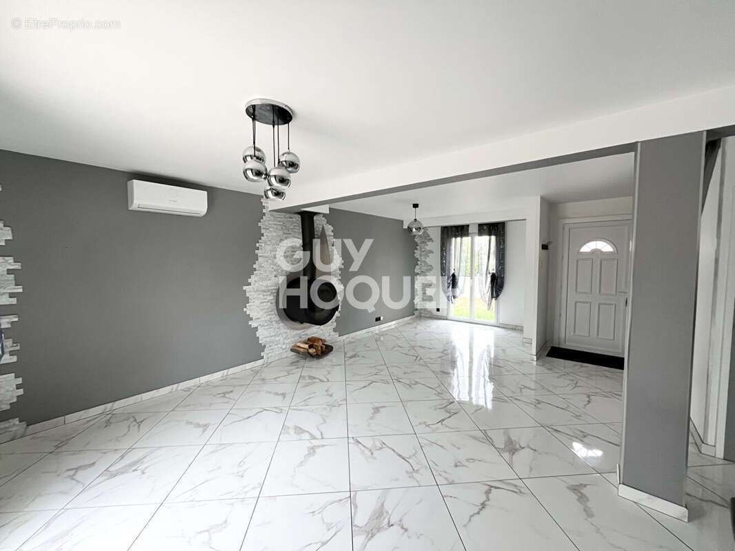 Maison à SAINT-SYLVAIN