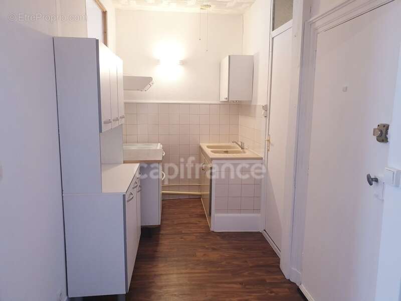 Un lot de 4 appartements à vendre sur SAUJON (17) - Centre ville - photo 12