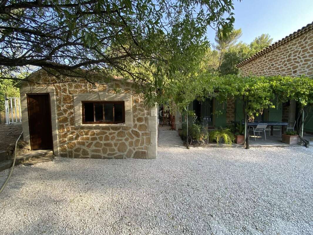 Maison à LA BOUILLADISSE