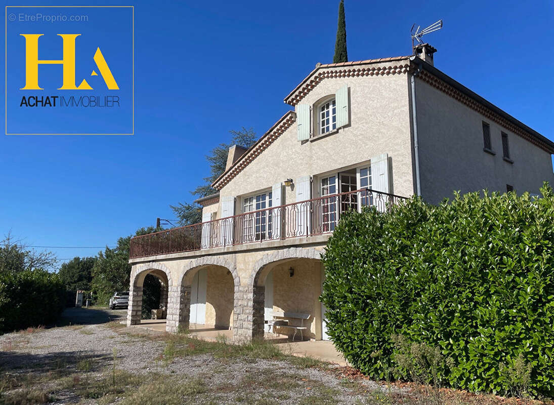 SAINT PRIVAT - ARDÈCHE - Maison Familiale avec annexe - photo 2