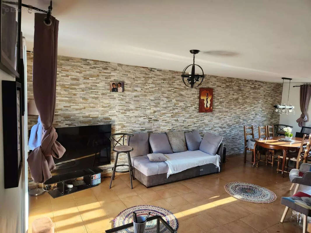 Maison à ETREPAGNY