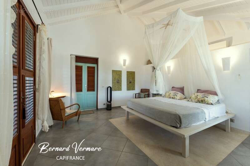 Maison à GRAND-BOURG