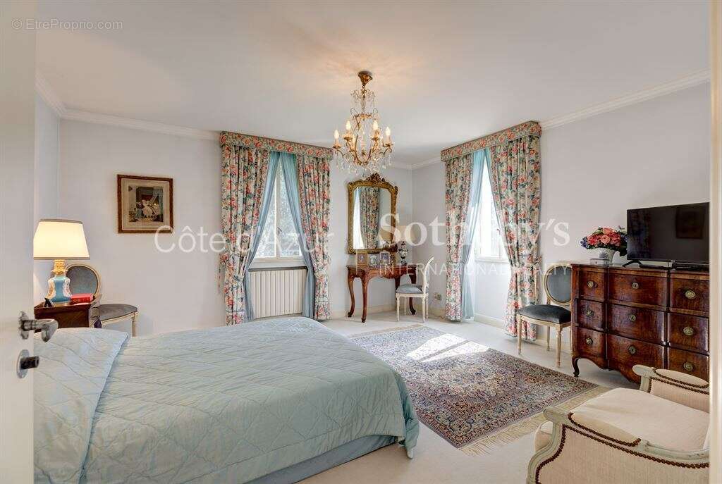 Maison à AURIBEAU-SUR-SIAGNE