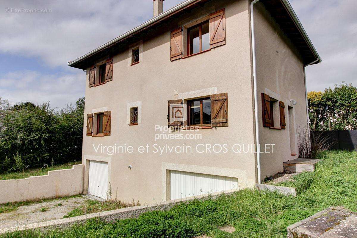 COTE PAVEE Maison T6 136 m2 grand garage 80 m² - photo 4