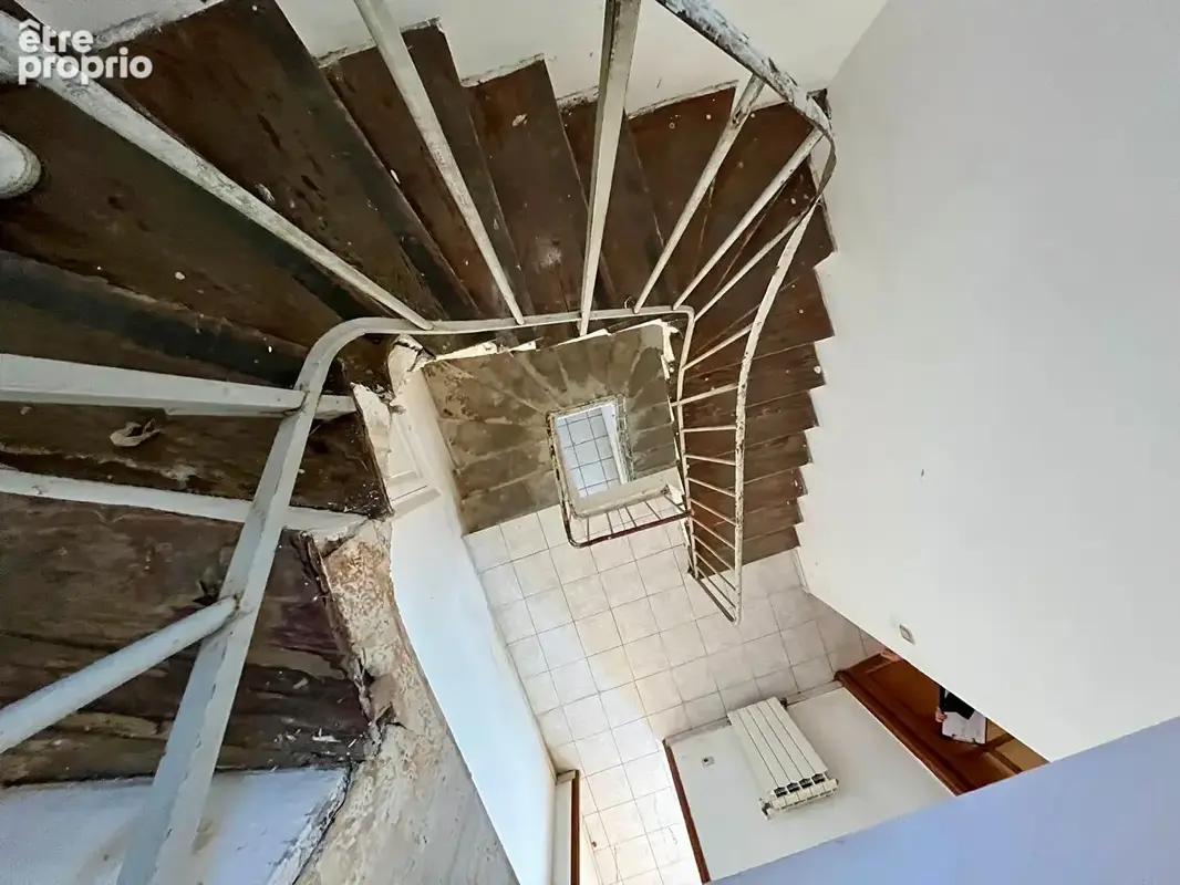 Maison de ville avec garage et cour intérieure à Pont Saint Esprit - photo 9