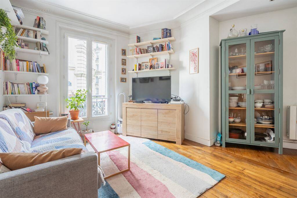 Appartement à PARIS-18E